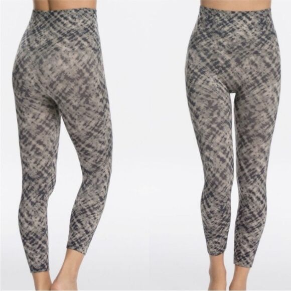 SPANX Look At Me Now Seamless Watercolor Patterned Leggings Size L - Picture 1 of 4